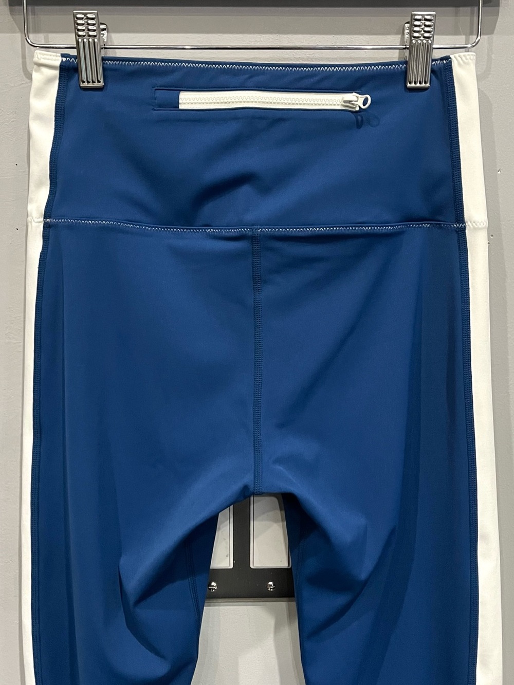 SOLID & STRIPED SPORT SOLEIL HIGH WAISTED LEGGINGS - Picture 5 of 6